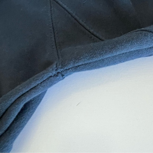 Stitches Women’s Texas Rangers Navy Blue Hoodie - Picture 11 of 12